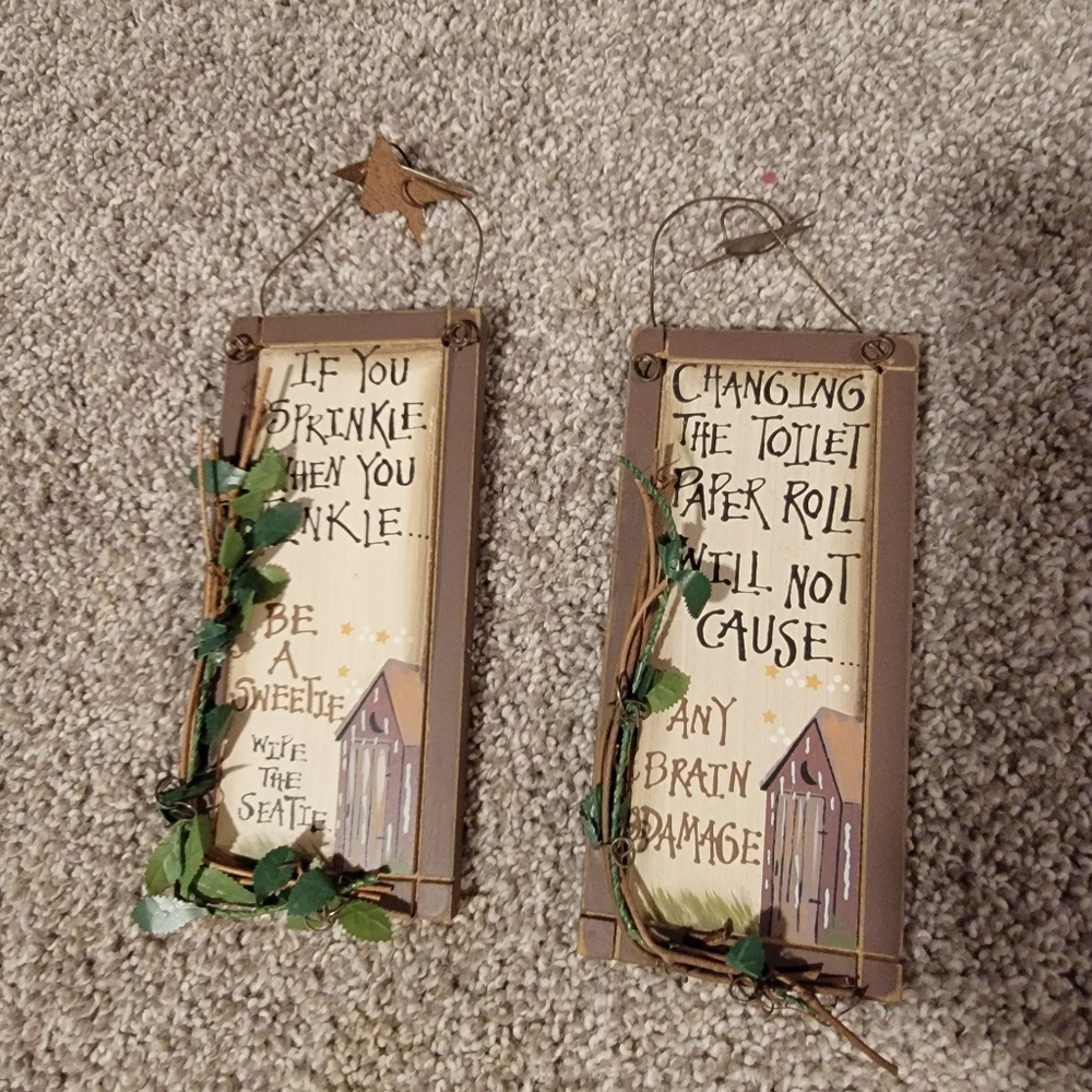Bathroom wall decor